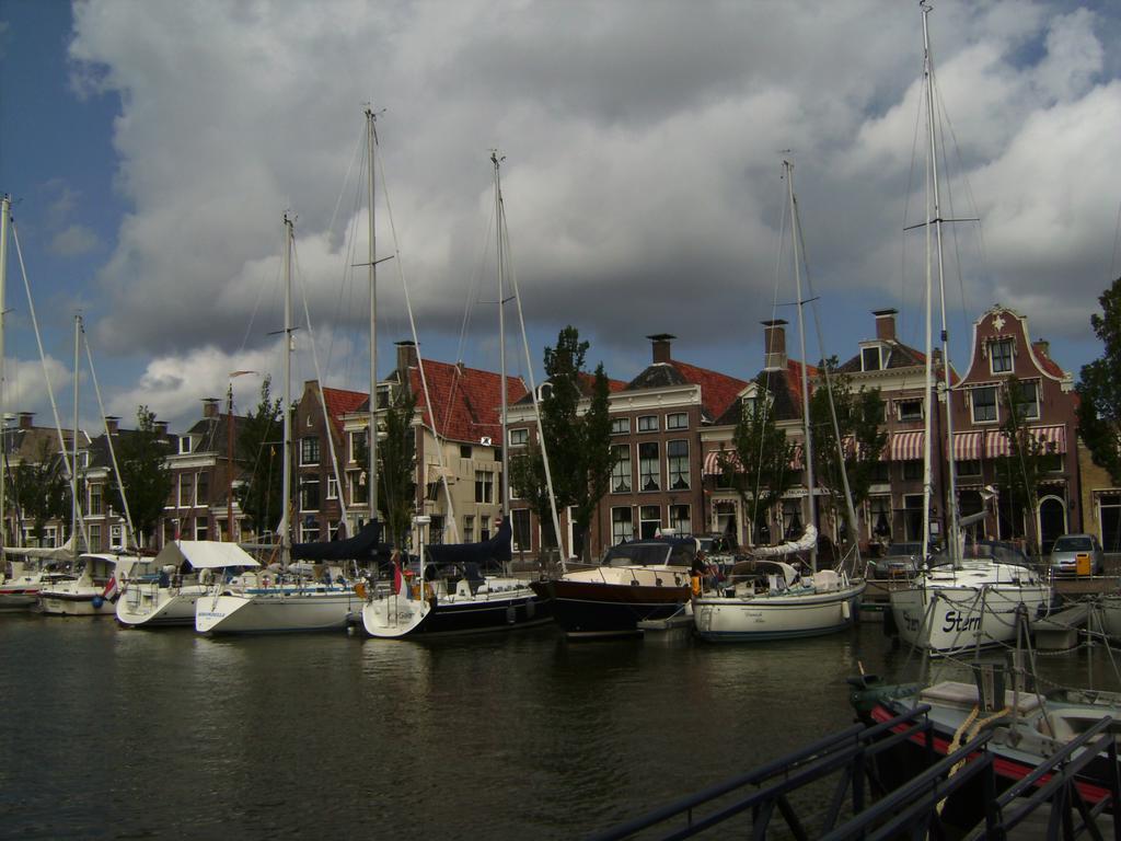 Villa De Grote Sluis Harlingen Esterno foto